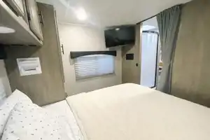 FLASH SALE 2021 CLASS C RV