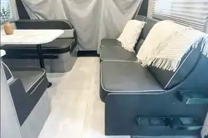 FLASH SALE 2021 CLASS C RV