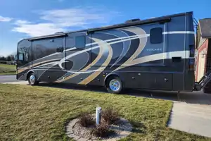 🏕️ Glampin’ in Style – Your Home on Wheels! | 2014 Thor Tuscany 40ft Diesel Class A
