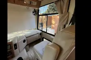 Thor Motor Coach Hurricane Class A