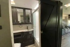 Adventure awaits you in this beautiful Jayco RV