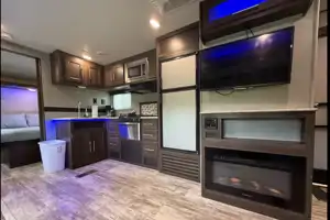 Luxury Crossroads Escape