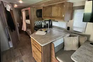 PARADISE ON WHEELS