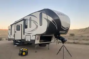 Keystone Sprinter Bunkhouse Gooseneck 5th Wheel