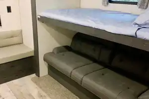 Family Friendly Separate room for the kids! 