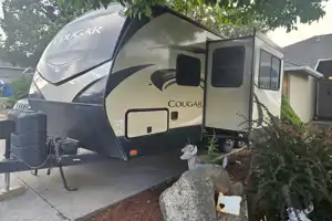 24 ft Keystone Cougar Travel Trailer