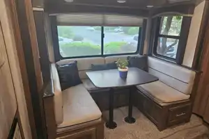 24 ft Keystone Cougar Travel Trailer