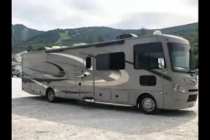 2015 Thor Motor Coach Hurricane Class A - Our Family Roadtrip & Party Bus!