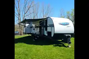 Fireside RV's 2023 Forest River Salem Platinum 31KQBTS Bunkhouse - LMI2008