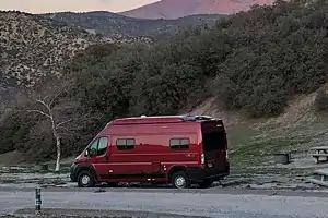 "Roy" Winnebago Solis 59P