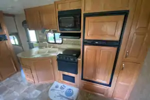 SUPER NICE - 32' Camper #2 (Jayco - Jay Flight) - Central NY State Area