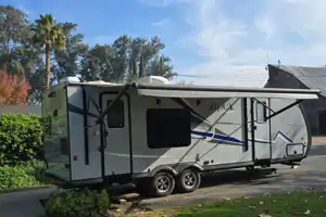 Coachmen Apex Ultra-Lite / Power Inverter & Generator / Starlink Equipped!