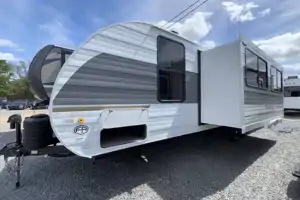 Megan & Owen’s Forest River WILDWOOD X-LITE 263BHXL Travel Trailer