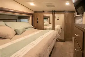 *Luxury* 3-Bedroom Home on Wheels - Delivered & Set-Up