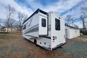 2025 Jayco Qwest SE Mercedes-Benz Class C