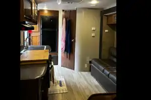 Coachmen Freedom express Travel Trailer