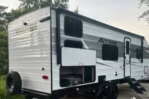 Landecho's Winnebago Access 26BH Travel Trailer