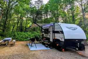 Escape the Ordinary - Couple's Retreat On Wheels