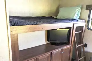 2 Bedroom Bunk Style Keystone Hideout Luxury