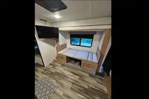 Prime Time 22' travel trailer suv towable