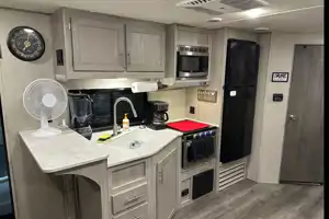 Fully loaded cozy luxurious Catalina travel trailer