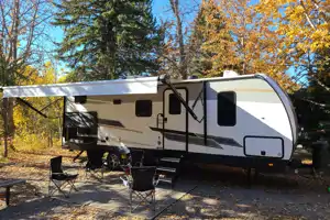 Fred's  Cruiser Radiance 25BH Travel Trailer
