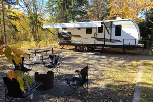 Fred's  Cruiser Radiance 25BH Travel Trailer