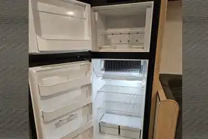 Fred's  Cruiser Radiance 25BH Travel Trailer
