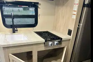 2024 BRAND NEW!! Coachmen Catalina 184BHS