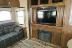 Grand Design Solitude 40ft Fifth Wheel