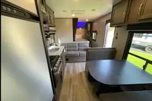 Spacious Clean New 29' Jayco RockyMountain Trailer