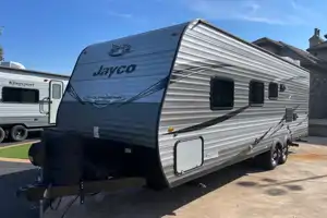Spacious Clean New 29' Jayco RockyMountain Trailer