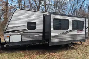 Dogwood - Coleman Lantern 262BH - Sleeps 8