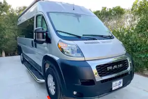 Glampin' with Gus Gus - Jayco Swift 20A Class B