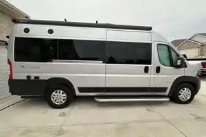 Glampin' with Gus Gus - Jayco Swift 20A Class B