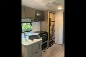Julie's Cruiser RV 24rb Travel Trailer