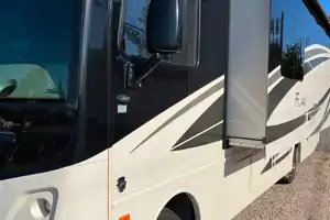 Robert's Fleetwood Flair 29M Class A