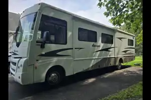 GBA Leisure Winnebago Sightseer 35J Class A