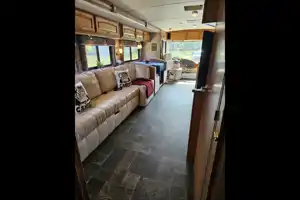 2013 Winnebago Vista 35F Class A