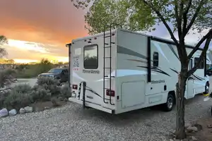 Winnebago Minnie Winnie bunk house 31G Class C
