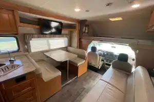 Winnebago Minnie Winnie bunk house 31G Class C