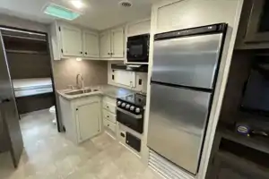 Spacious Travel Trailer Perfect for Fun-Filled Family Getaways - 2 Bedroom Trailer Sleeps 8