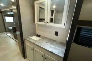 Spacious Travel Trailer Perfect for Fun-Filled Family Getaways - 2 Bedroom Trailer Sleeps 8