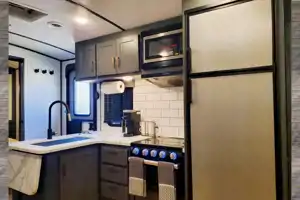 Rv Rentals Way Of Life's INTRODUCTORY OFFER! 2023 Keystone Bullet 290BSWE B3