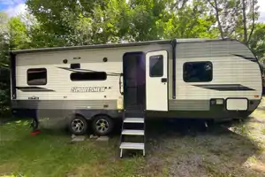 Roulotte Cargo Solaire Sportsmen 250THLE