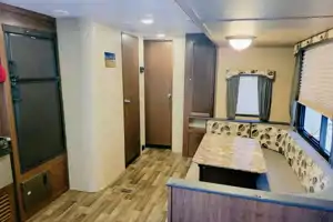 Hideaway RV rentals Pet friendly 2 bedroom spacious Hideout