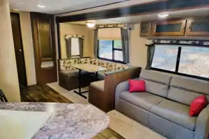 Hideaway RV rentals Pet friendly 2 bedroom spacious Hideout