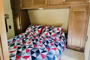 Hideaway RV rentals Pet friendly 2 bedroom spacious Hideout