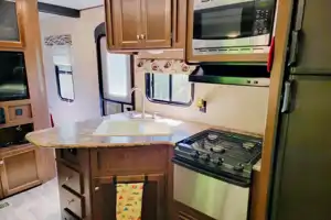 Hideaway RV rentals Pet friendly 2 bedroom spacious Hideout