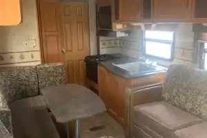 Perfect getaway keystone hideout rv there yet seperate bathroom entrance easier for the kids to stay sleeping !!